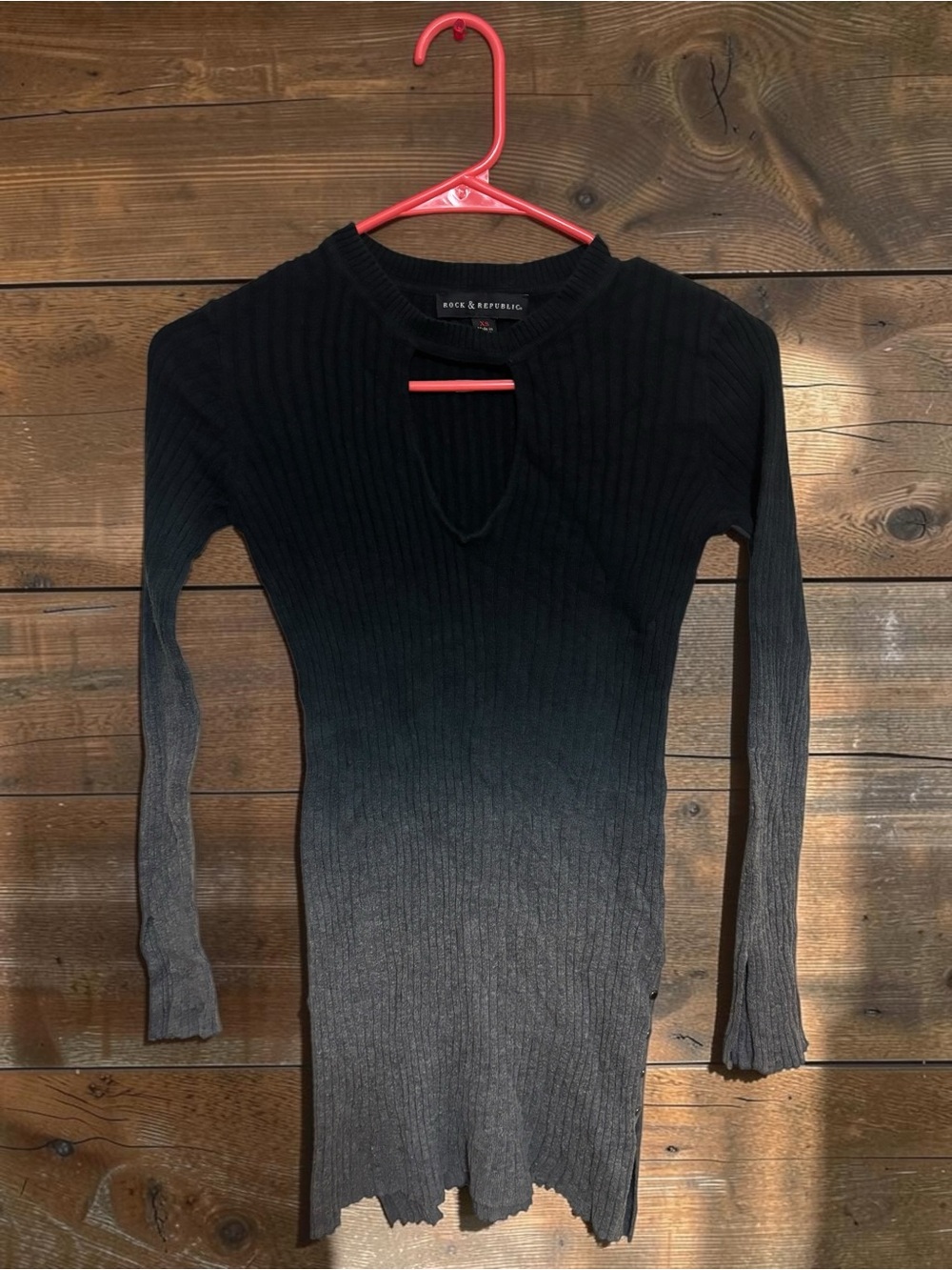 Rock & Republic Black to Charcoal Ombre Ribbed Long Sleeve Top